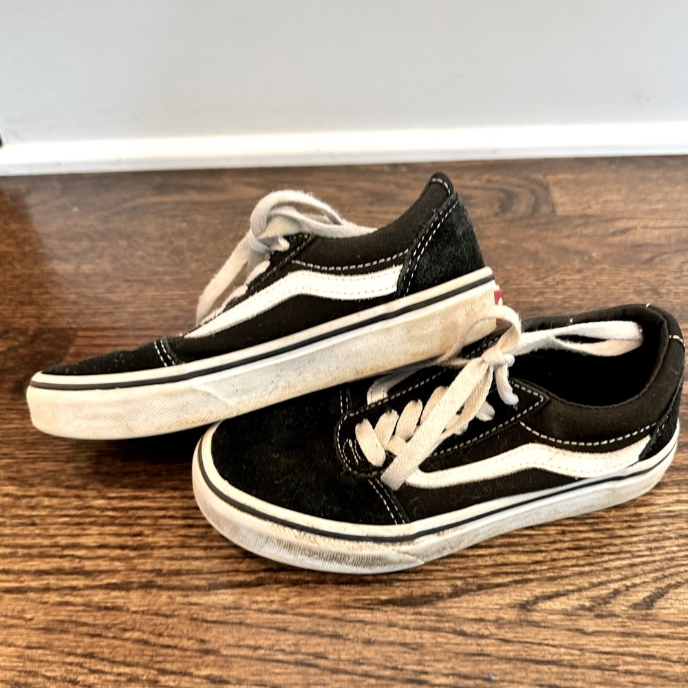Vans kids Old Skool black and white, size 13, good used condition